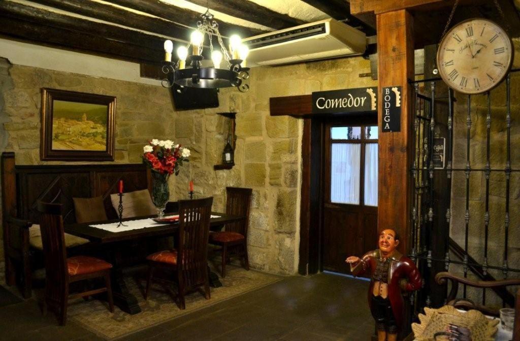 Posada Abadia De Siétamo 外观 照片