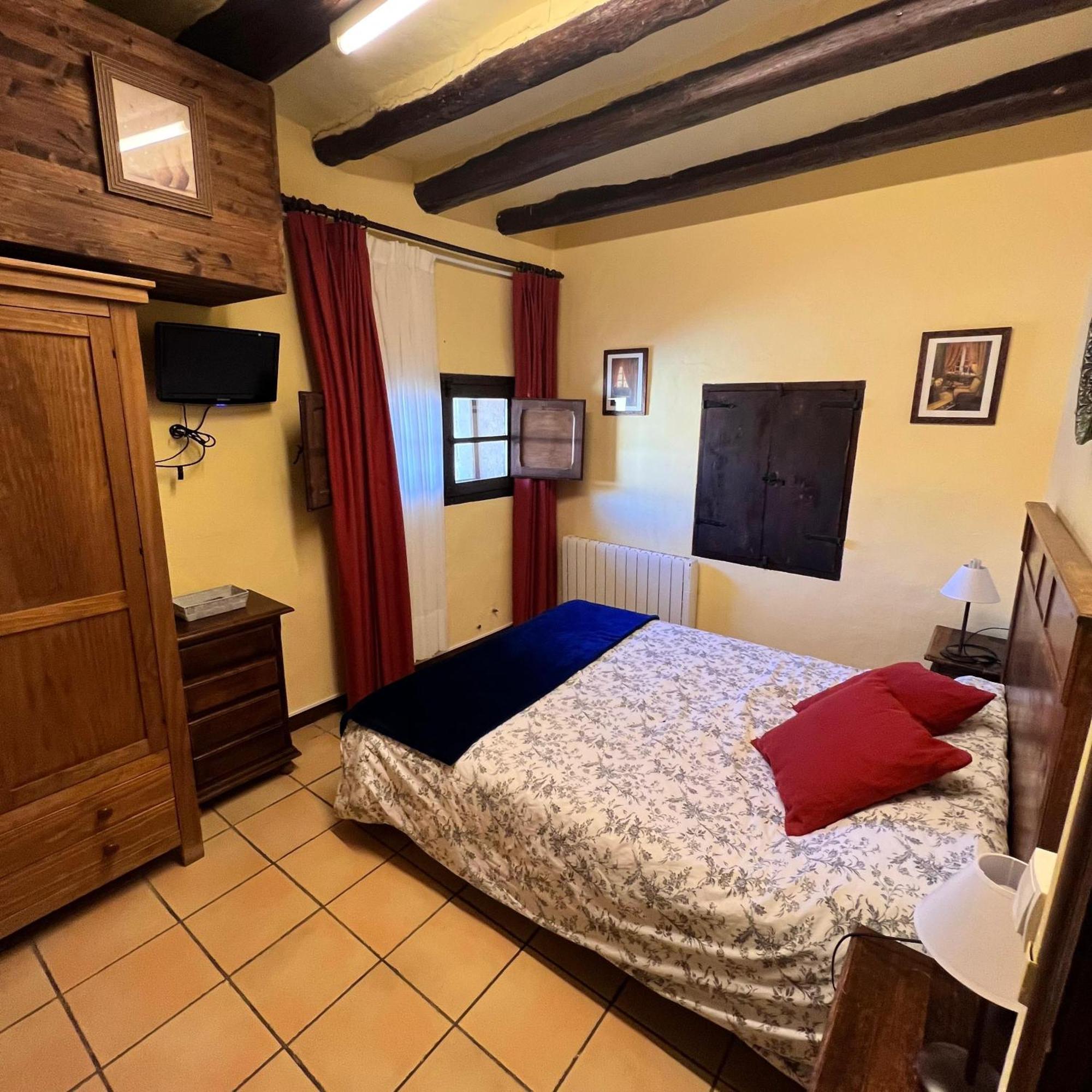 Posada Abadia De Siétamo 外观 照片