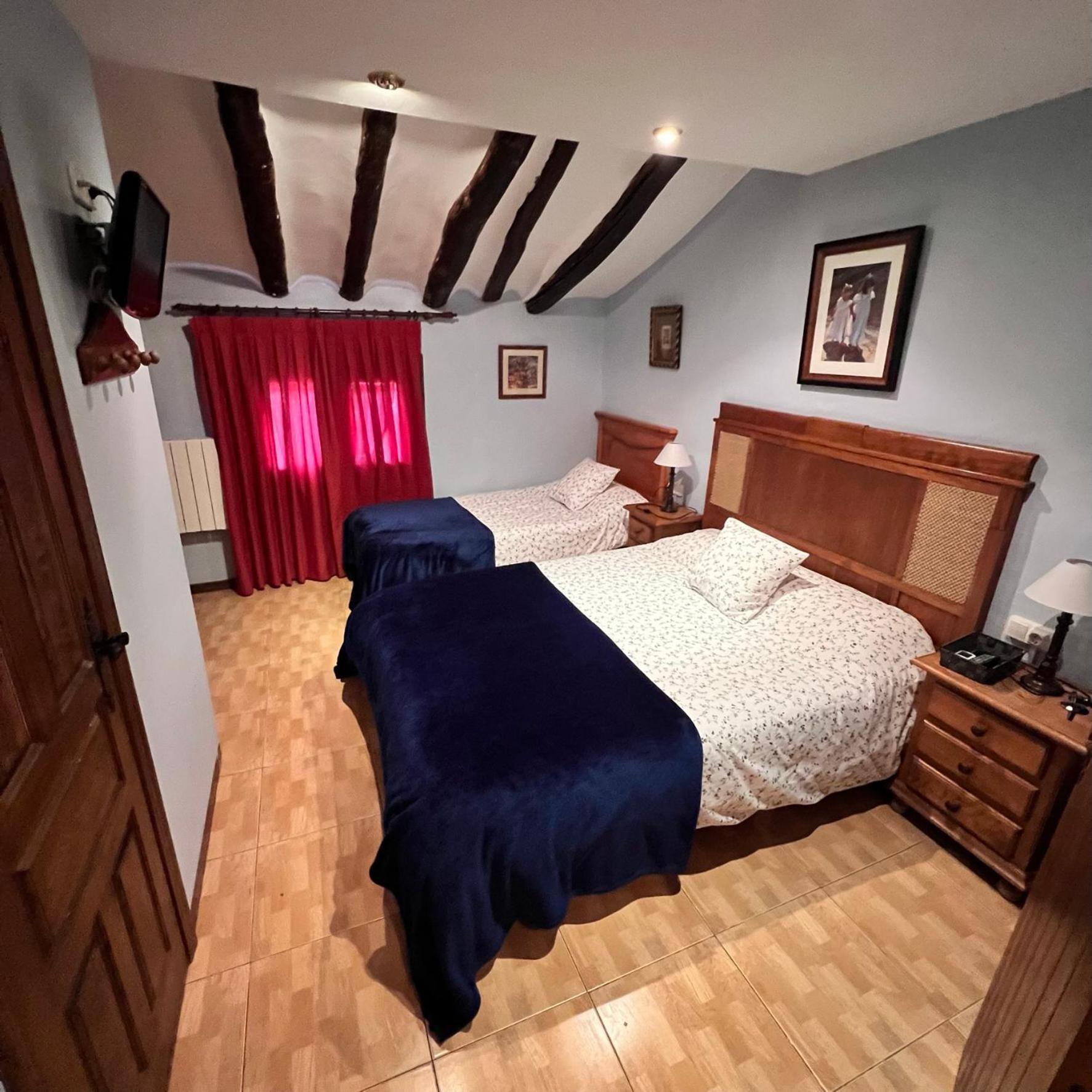Posada Abadia De Siétamo 外观 照片